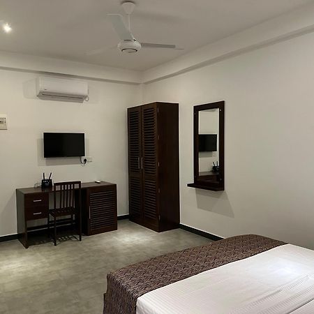 Cocos Polhena Hotel Matara Eksteriør billede