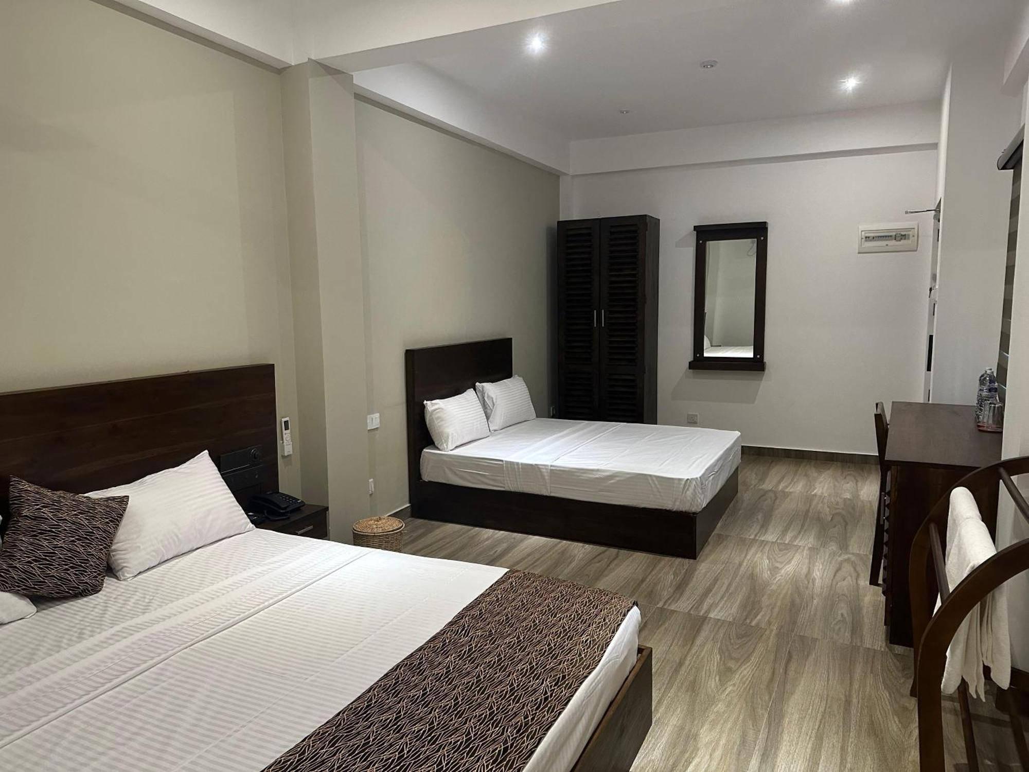 Cocos Polhena Hotel Matara Eksteriør billede