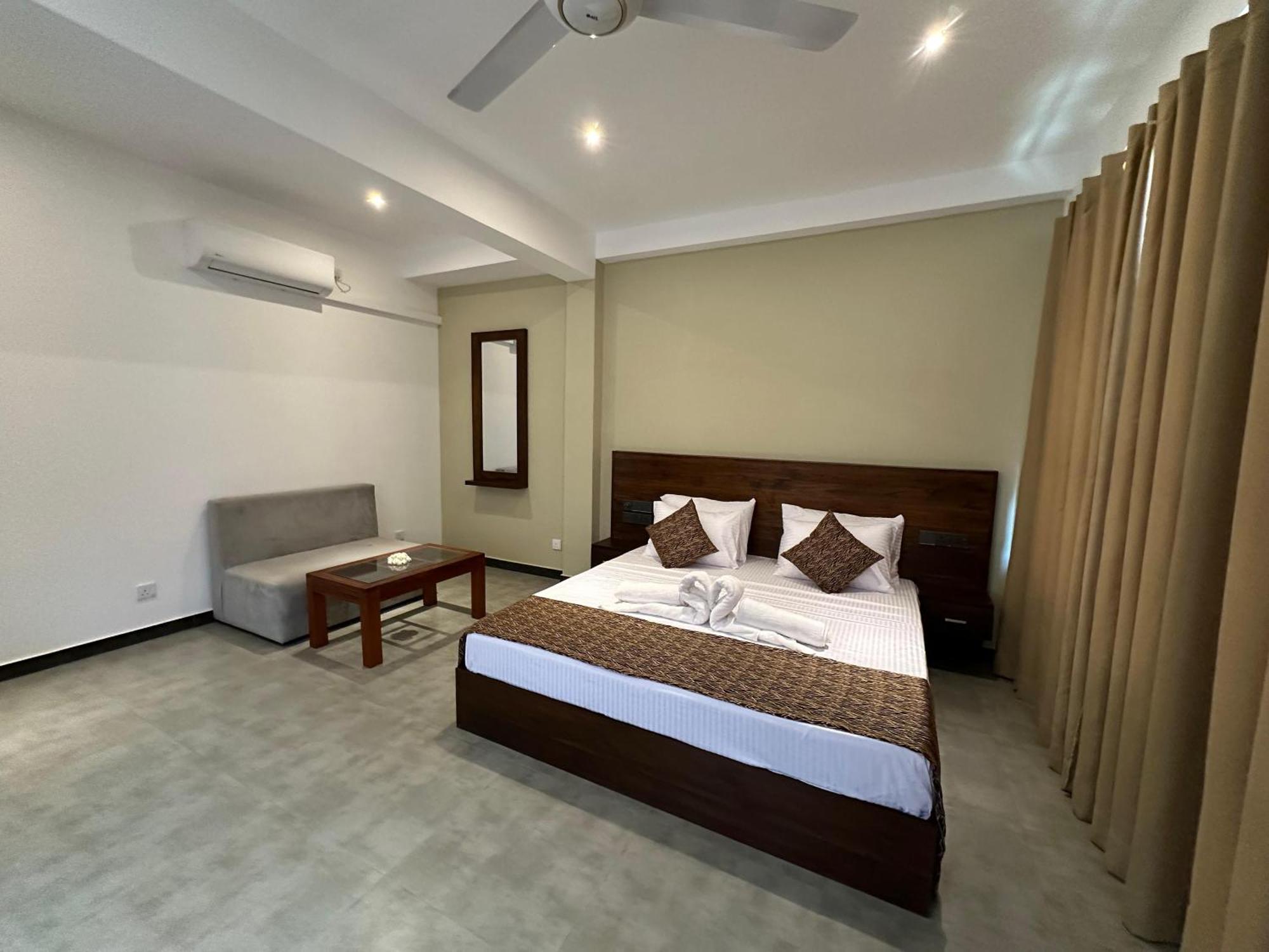 Cocos Polhena Hotel Matara Eksteriør billede