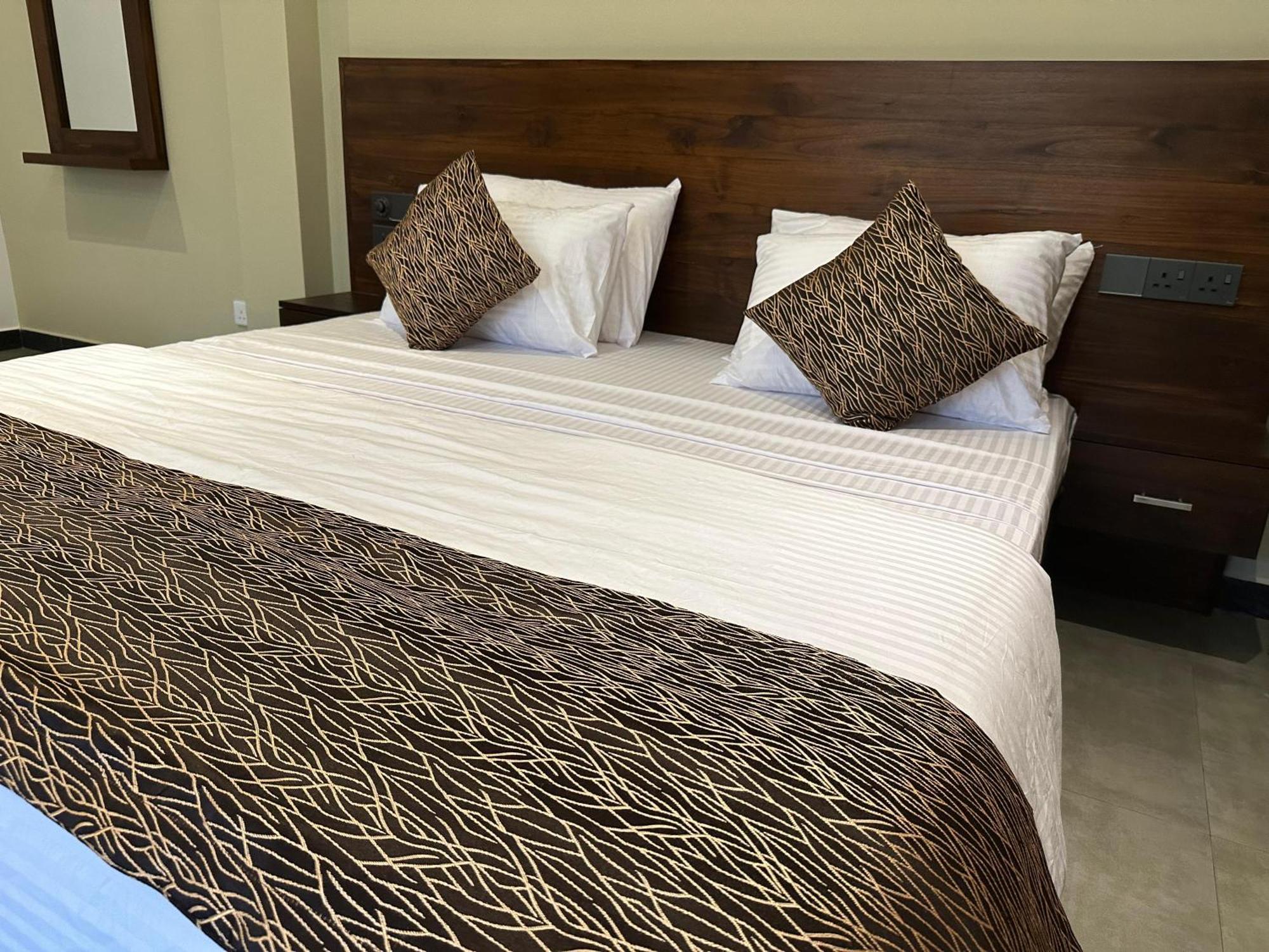 Cocos Polhena Hotel Matara Eksteriør billede